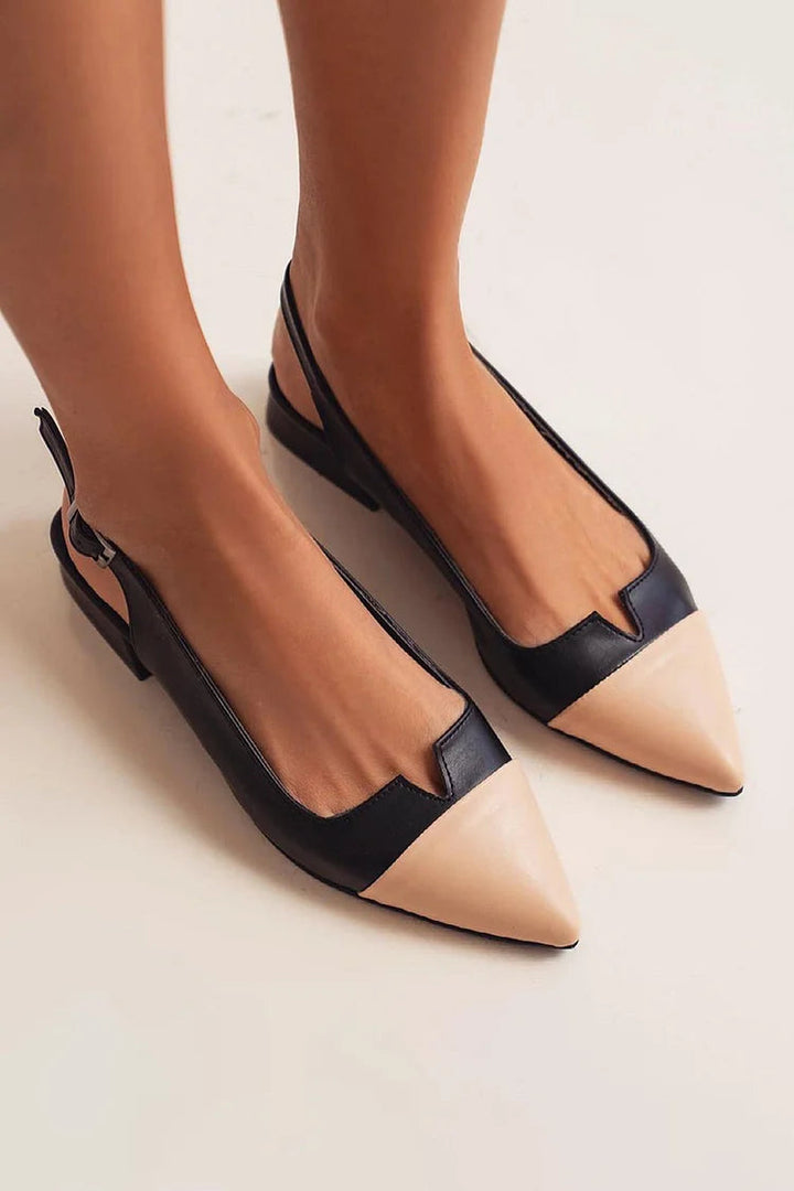 VITTORIA | Elegant ballet flats with pointed toes and two-tone details for a refined style