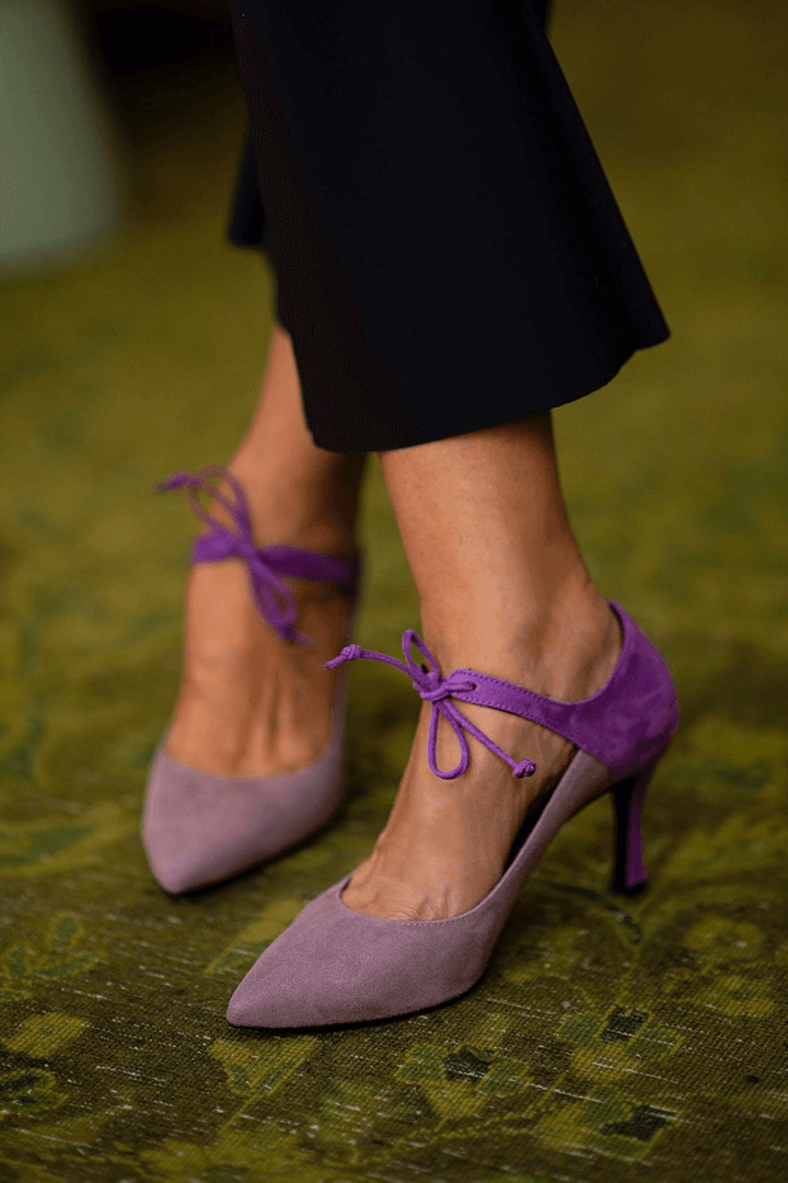 LUCREZIA | ANKLE TIE COURT SHOES