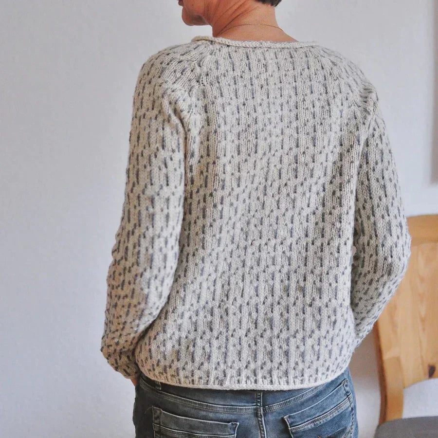 Victoria | Elegant Grey Sweater with Boat Neck