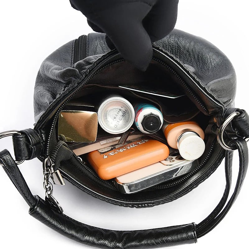 Thaya | Elegant Leather Bag