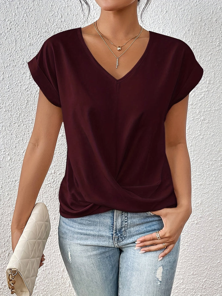 Doreen | V-neck shirt with a flattering fit