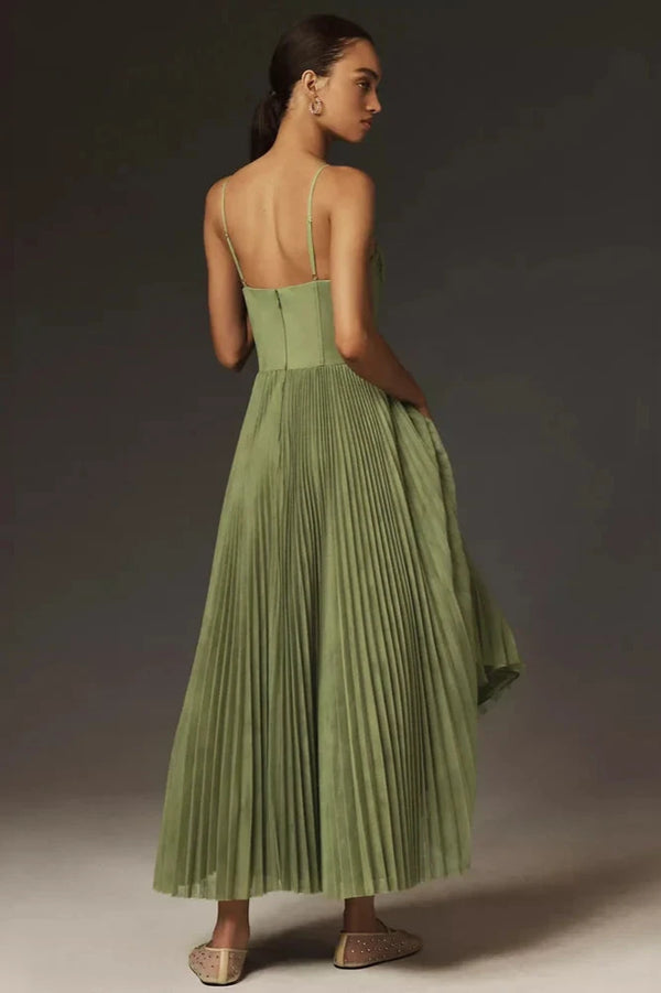 Sofia | Elegant pleated dress