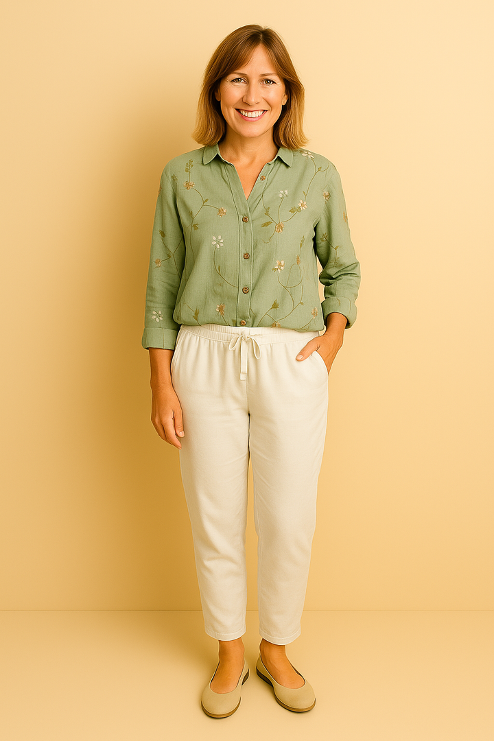 Avril | Blouse with Playful Print