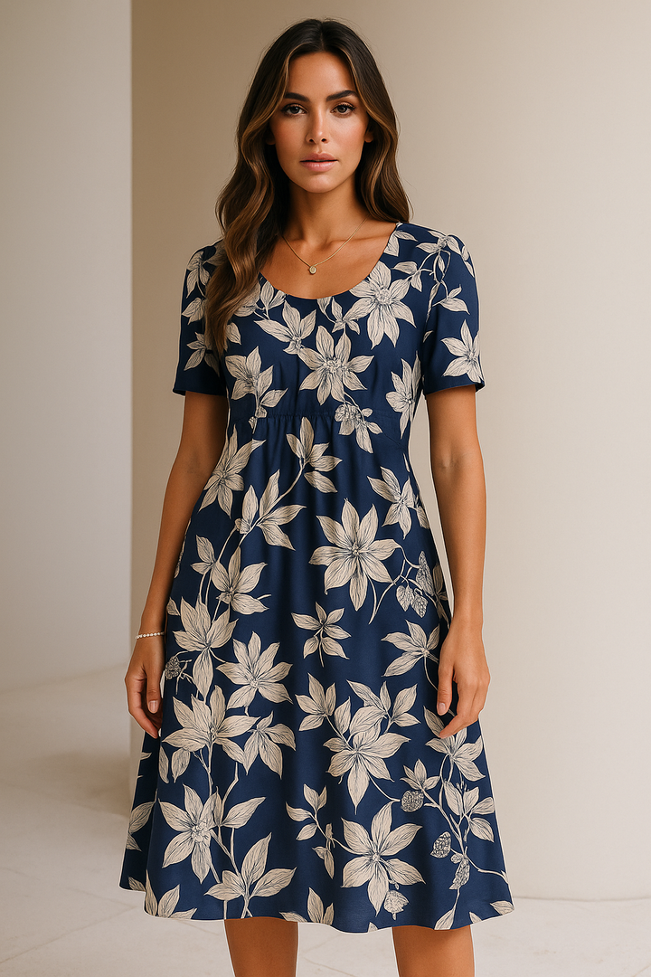 Carolina | Chic dress with playful print