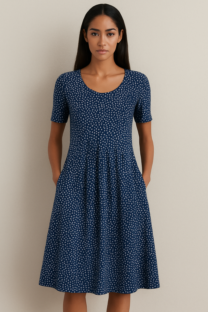 Carolina | Chic dress with playful print