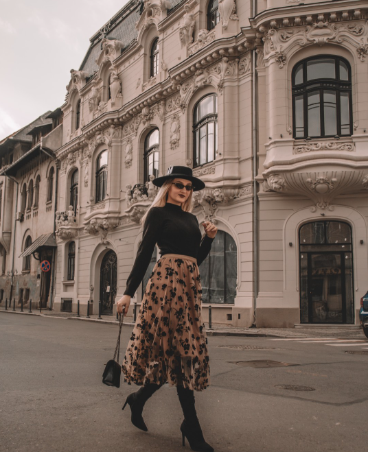 Odette | Elegant Tulle Midi Skirt