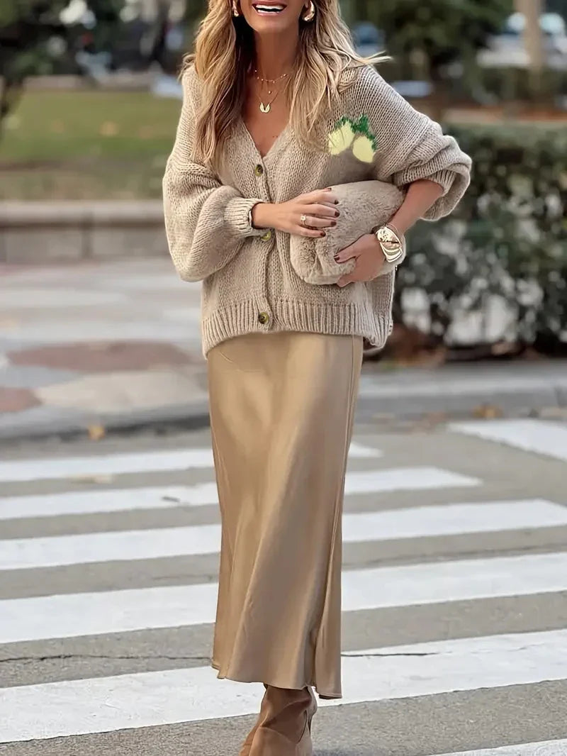 Claire | Casual cardigan with long sleeves and buttons