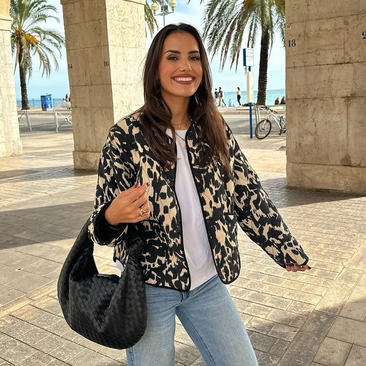 Adriana | Short women's jacket with animal print and round neck