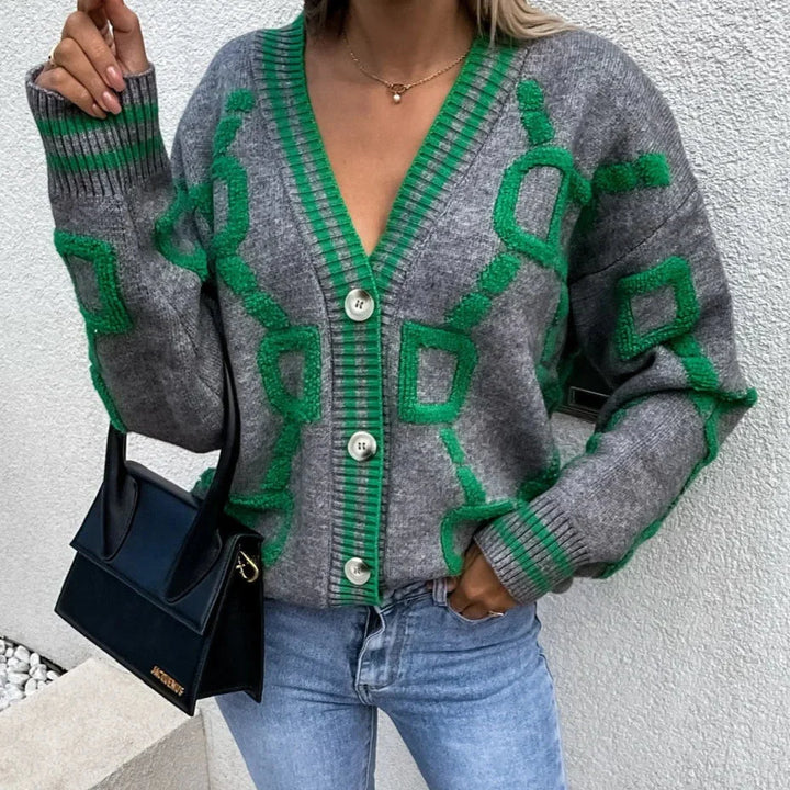 Nanette | Trendy vest with geometric design