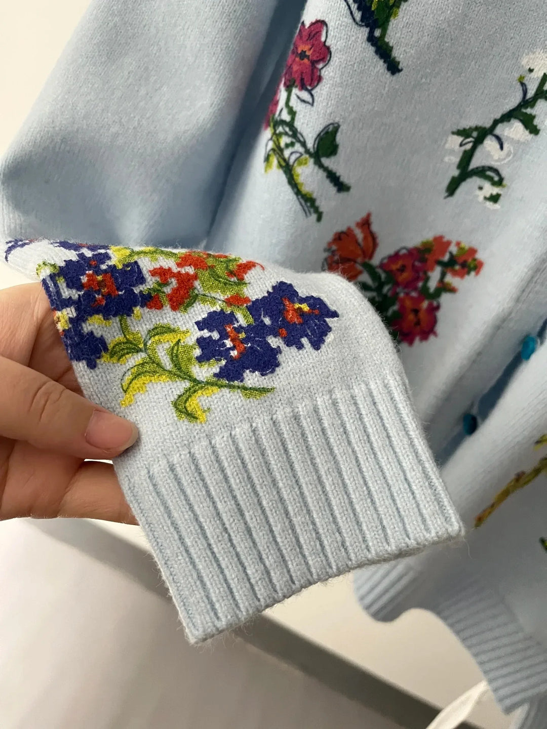 Sahara | Elegant vest with flowers