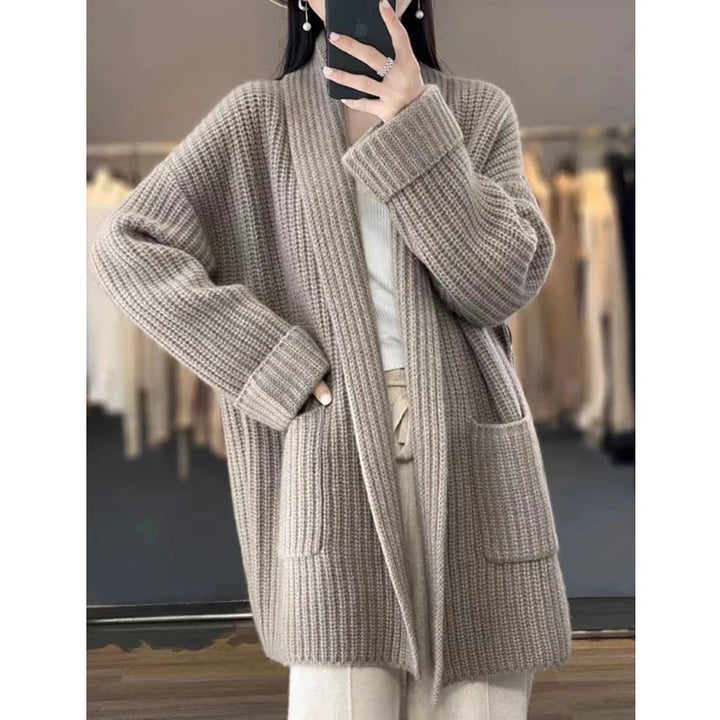 Stella | Elegant warm knitted cardigan