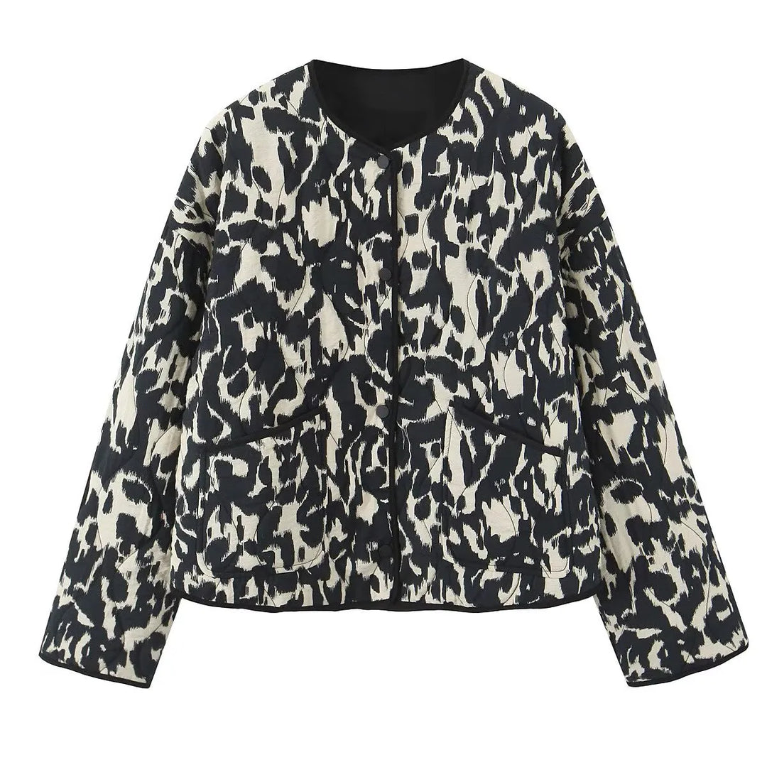 Adriana | Short women's jacket with animal print and round neck