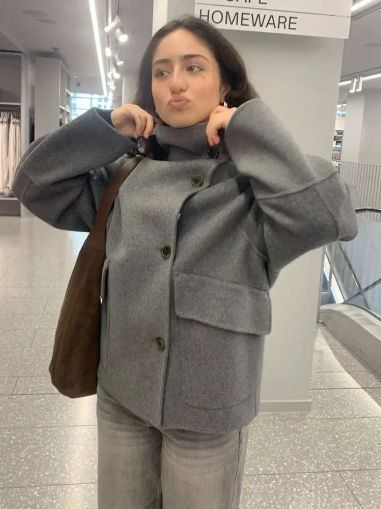 Beatrice | Elegant coat with a stand-up collar, button closure, and pockets