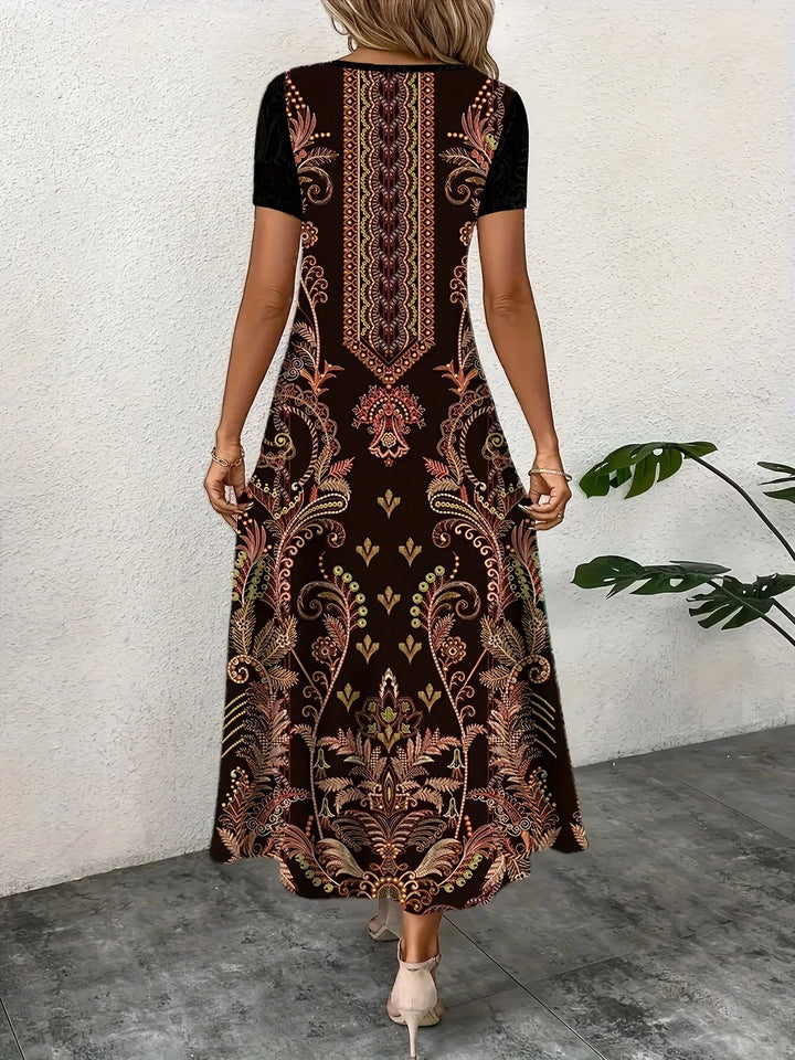 Ebony | Airy dress with artistic print